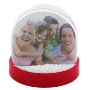 Glob de zăpadă personalizat cu fotografie de familie pentru cadouri speciale.